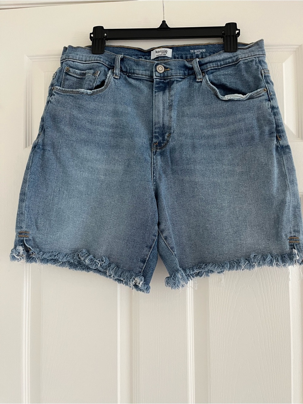Kensie Washed Blue Denim Frayed Hem Shorts